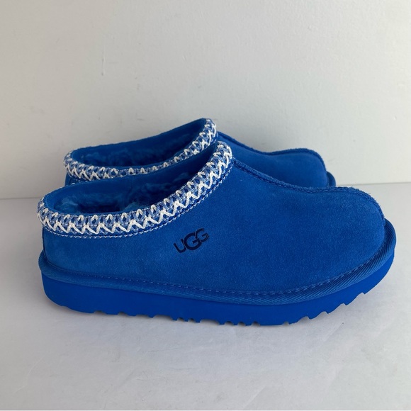 Ugg NWOT Blue Fur-Lined Suede Slippers - Picture 3 of 6